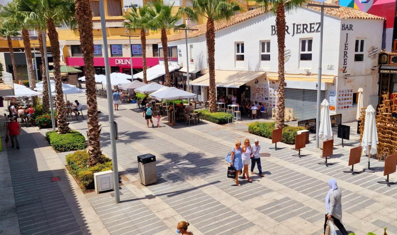 Precioso Apartamento En El Centro De Torremolinos Kültér fotó